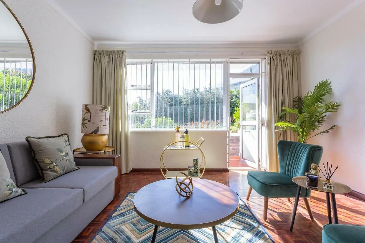 Camps Bay Holiday Apartments ケープタウン