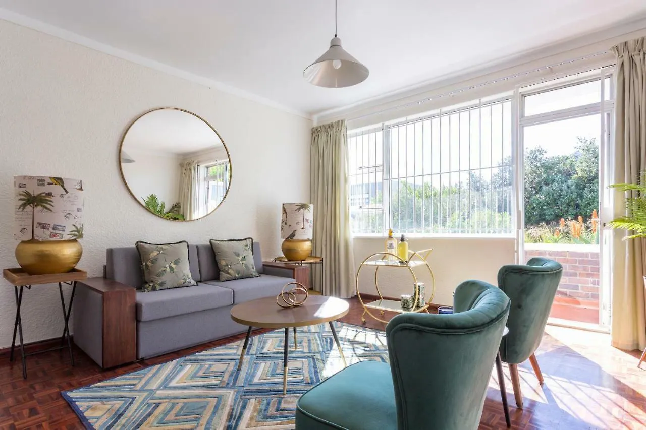 Camps Bay Holiday Apartments ケープタウン
