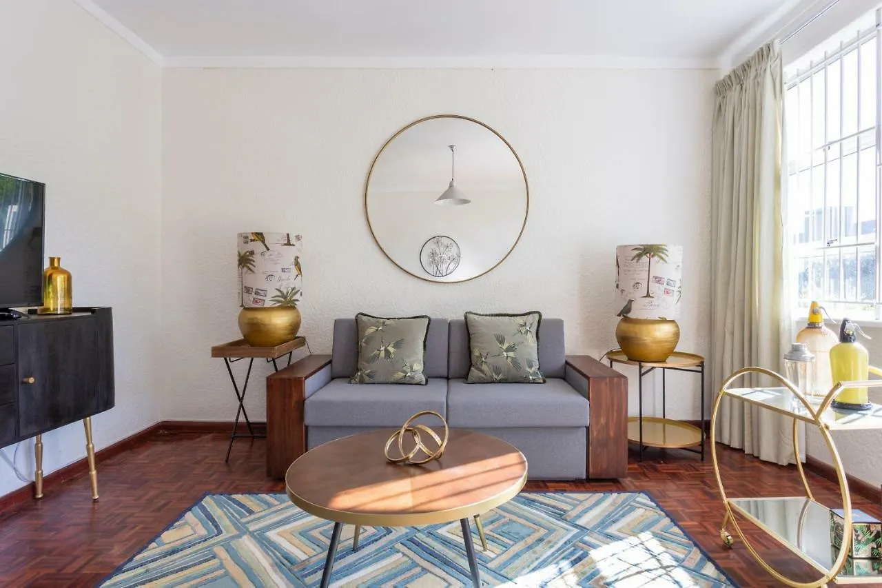 Camps Bay Holiday Apartments ケープタウン