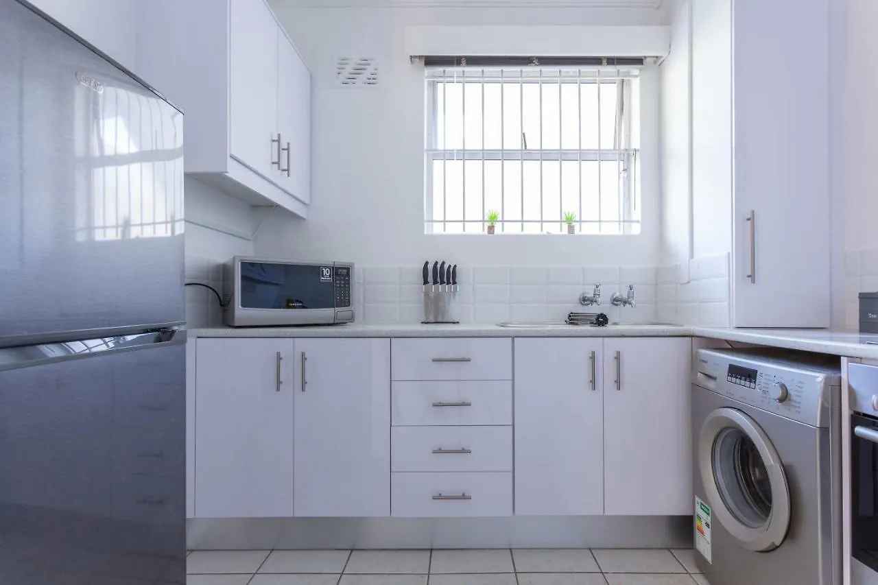 Camps Bay Holiday Apartments ケープタウン