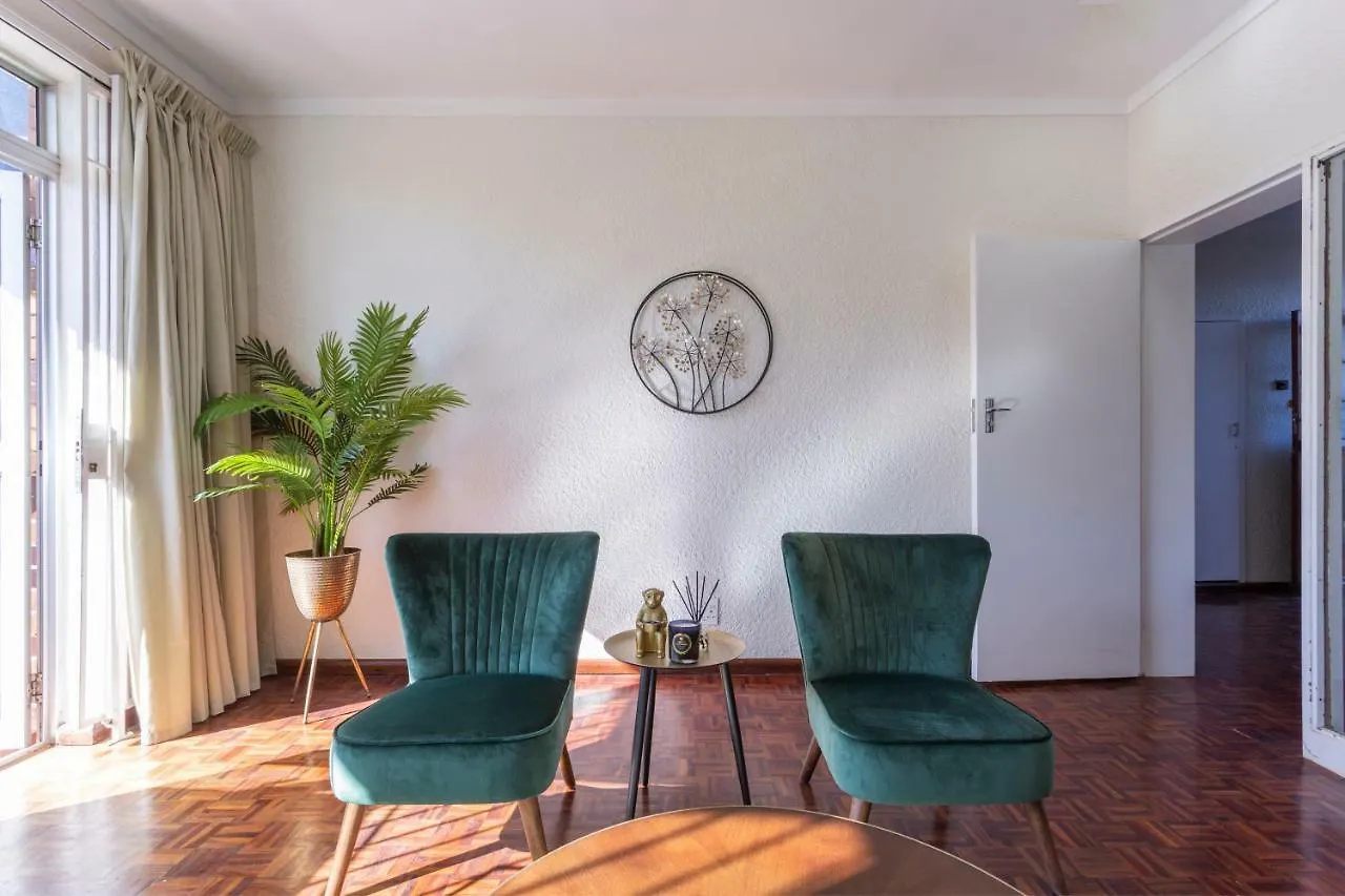 Camps Bay Holiday Apartments ケープタウン