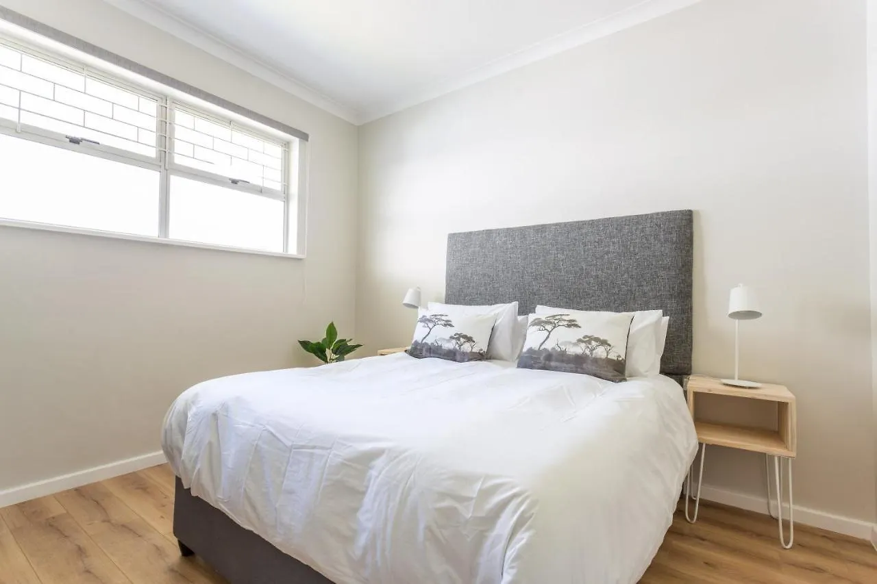 Camps Bay Holiday Apartments ケープタウン